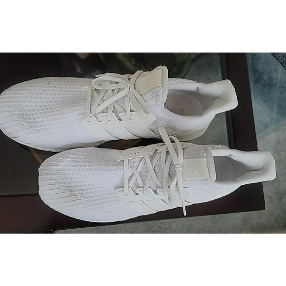 adidas Men's UltraBoost 4.0 DNA Cloud Triple White Sz 14 Running Sneakers - Picture 3 of 14